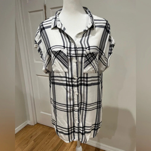 BLL New York Tops - Women’s Sleeveless White/Gray Plaid Flannel Blouse/Top/Button Down Size M